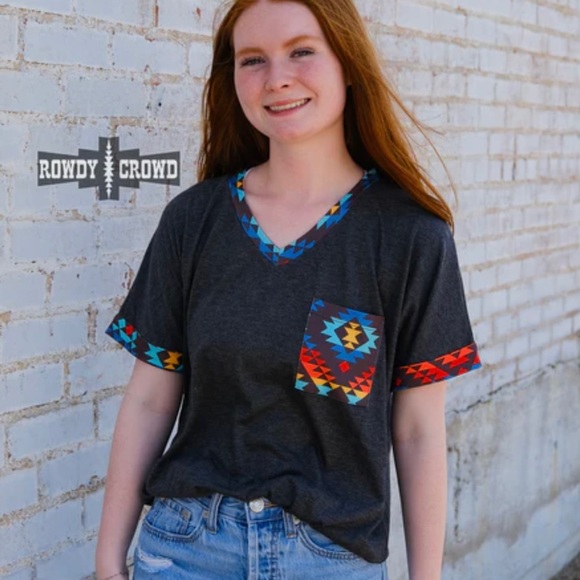 Vaquera V-Neck - Picture 3 of 3